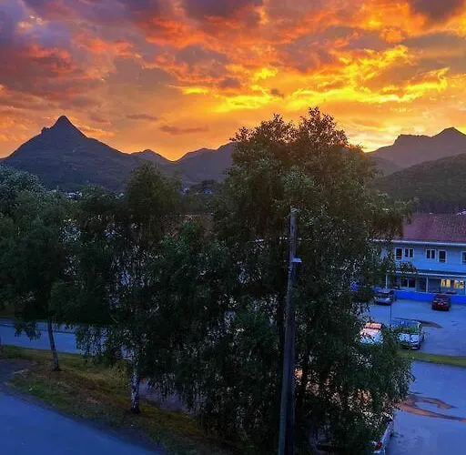 Apartamento Leilighet Med Egen Uteplass Og Utsikt. Parkering. *